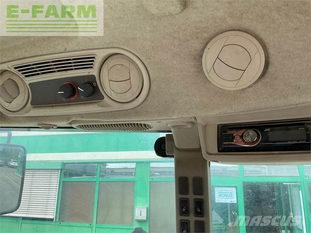 John Deere 5820 Traktorit