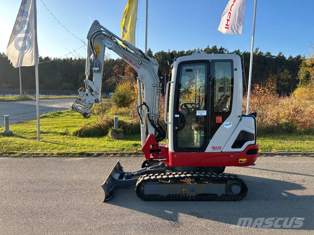 Takeuchi TB 225A V3 Minikaivukoneet < 7t