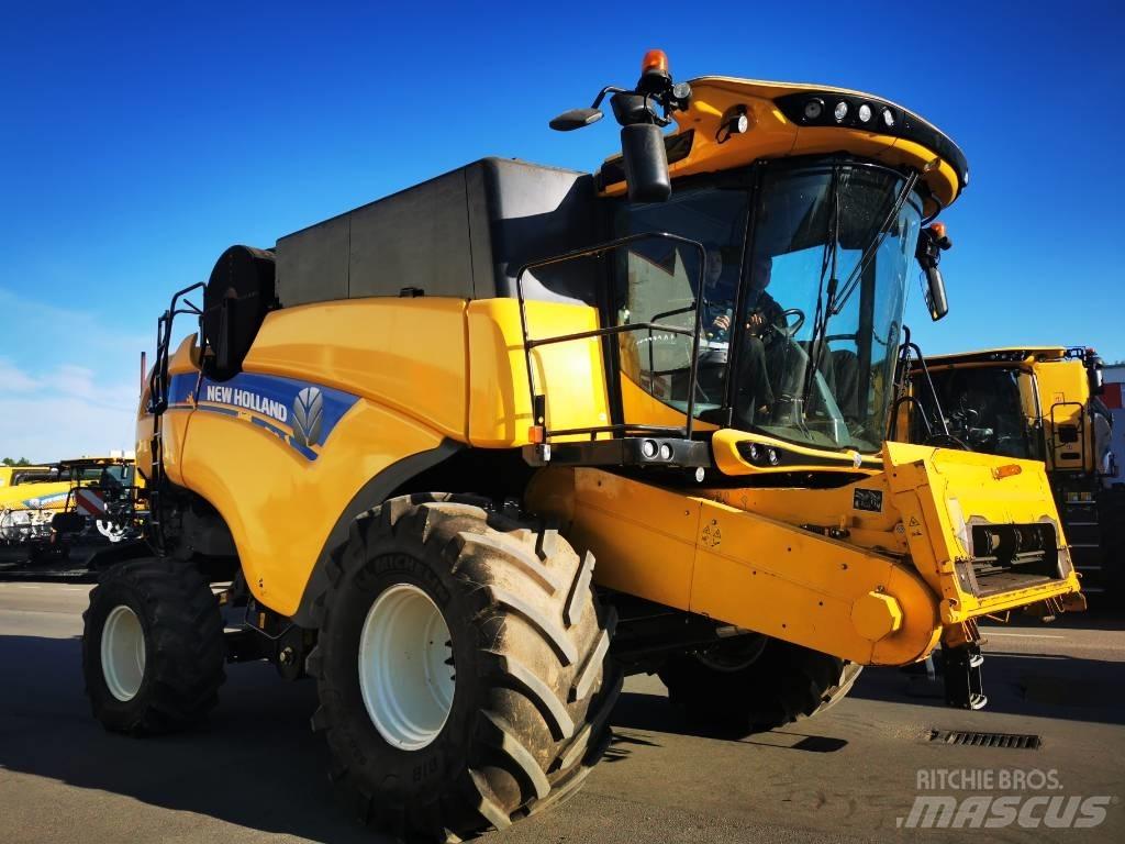New Holland CX 8.90 Leikkuupuimurit