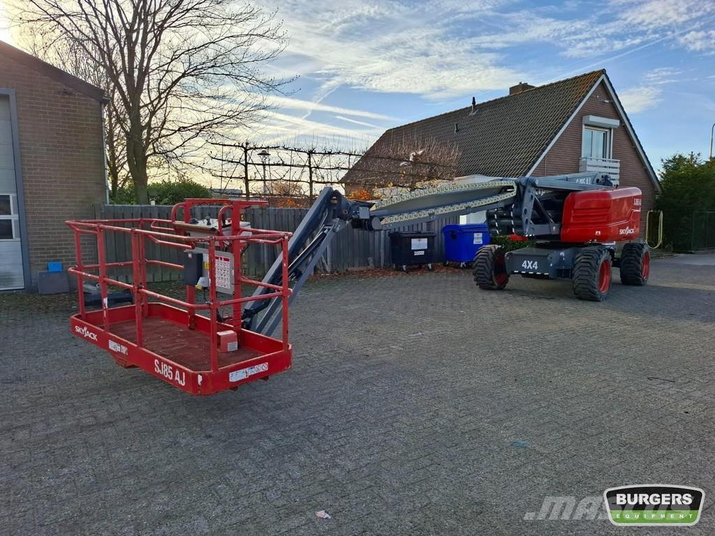 SkyJack SJ85 AJ Kuukulkijat