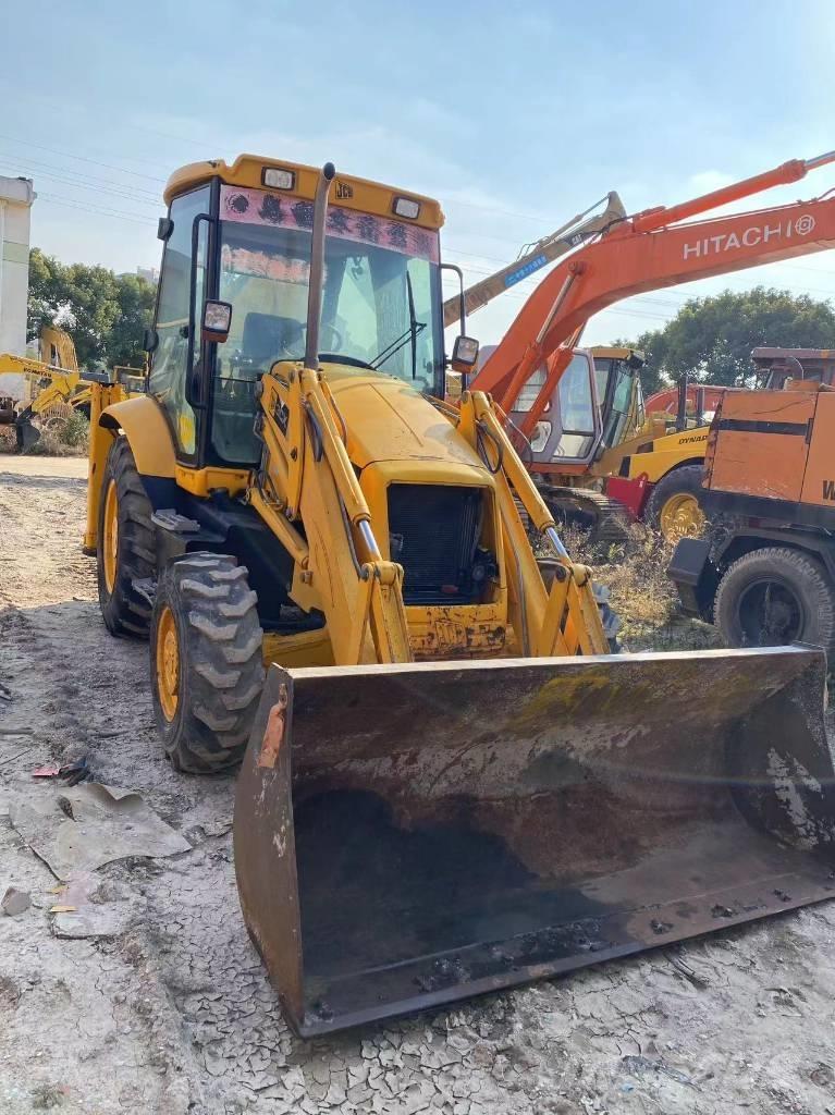JCB 3 CX Kaivurikuormaajat