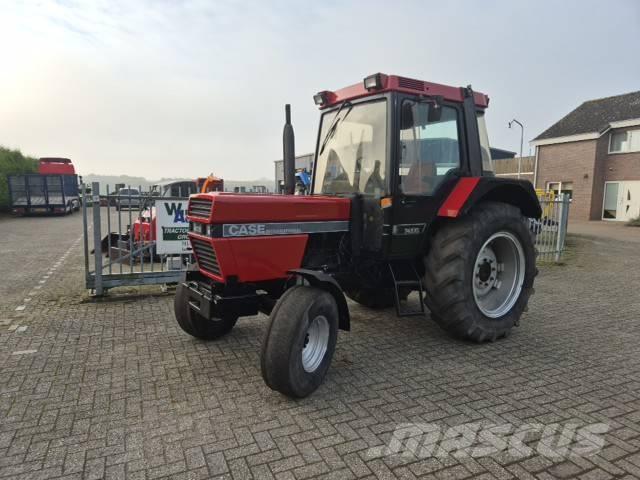 Case IH 745 XL Traktorit