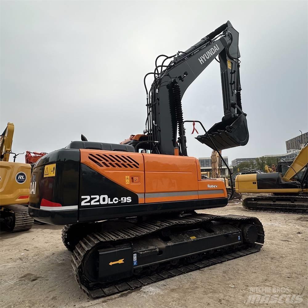 Hyundai R220LC-9S Telakaivukoneet