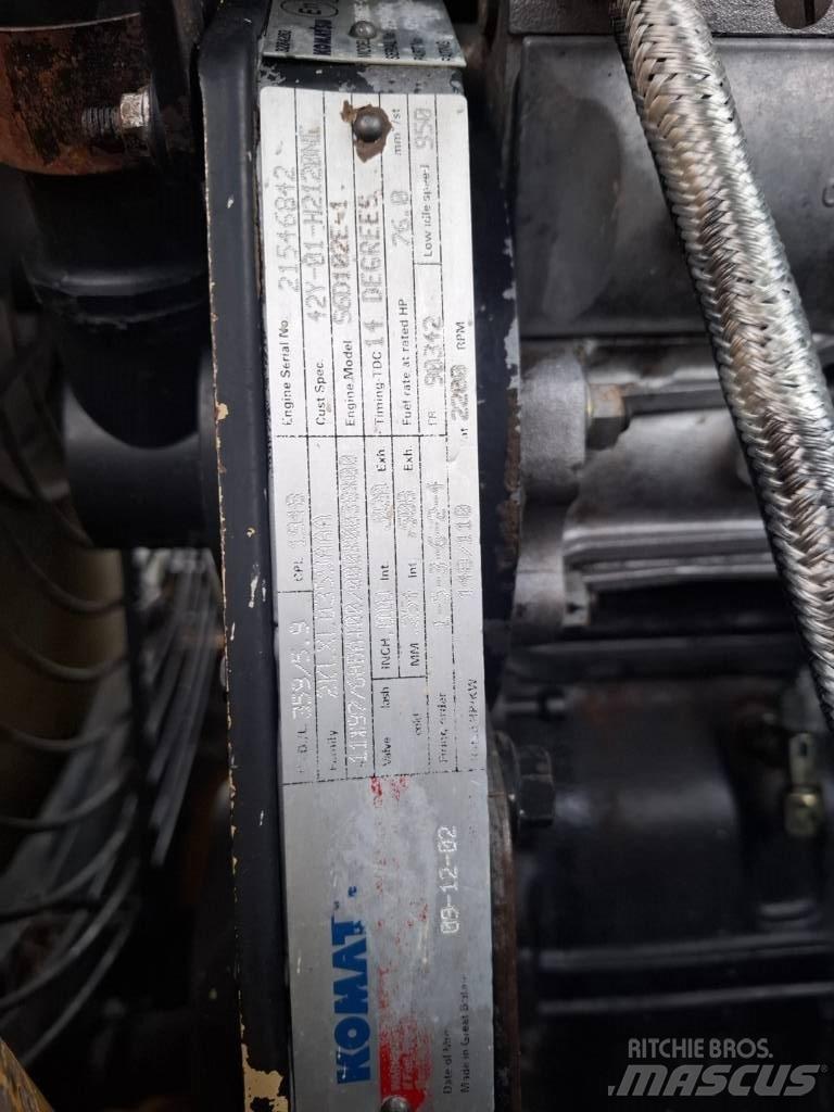 Komatsu WA 270-3 Pyöräkuormaajat