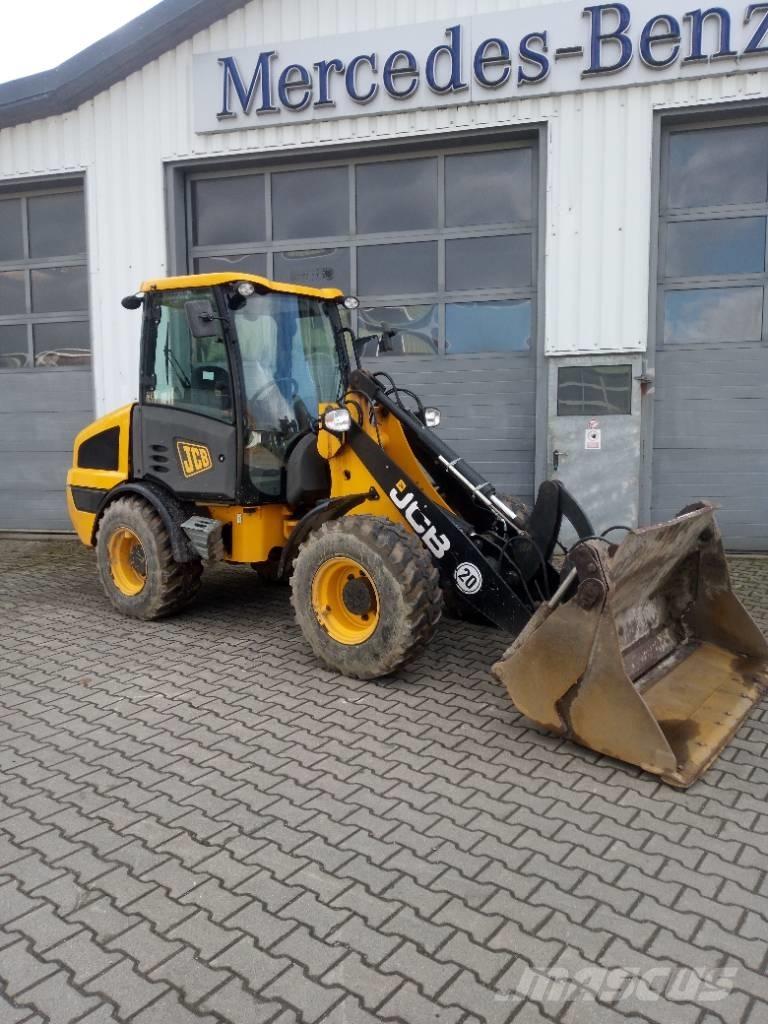 JCB 406 Pyöräkuormaajat