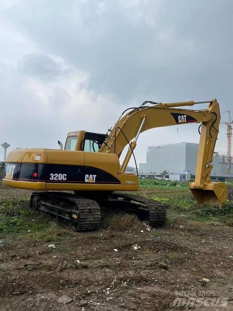 CAT 320 C Telakaivukoneet