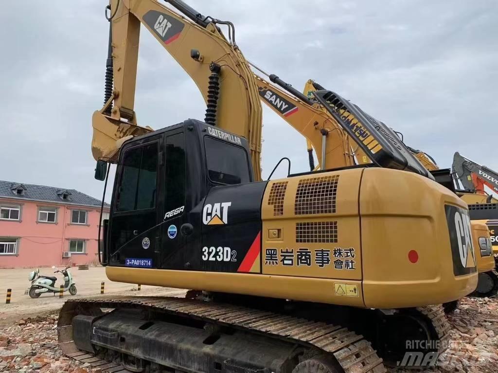 CAT 323 D L Telakaivukoneet