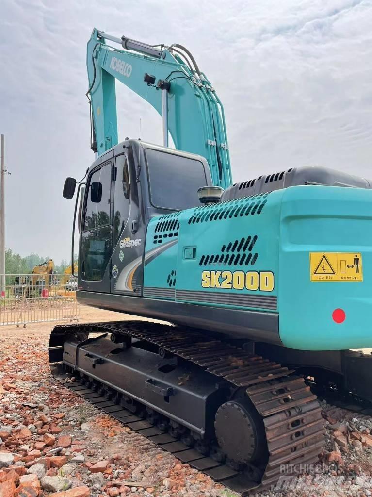 Kobelco 200 Telakaivukoneet