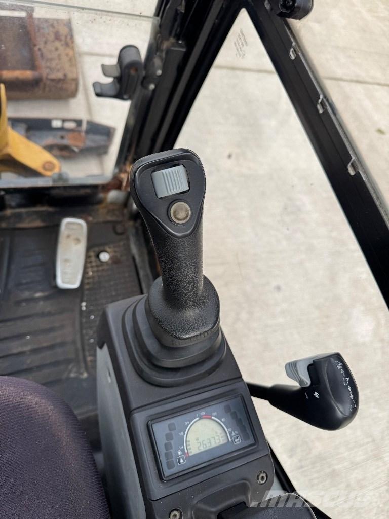 CAT 301.7 D Minikaivukoneet < 7t