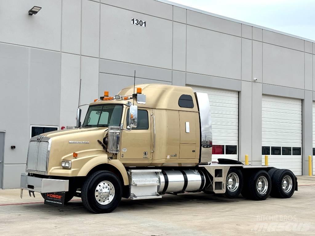 Western Star 4900 Vetopöytäautot
