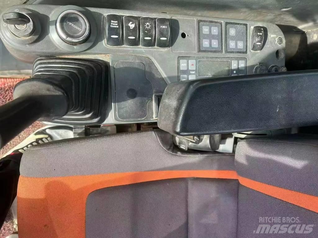 Doosan DX420LC Midikaivukoneet 7t - 12t