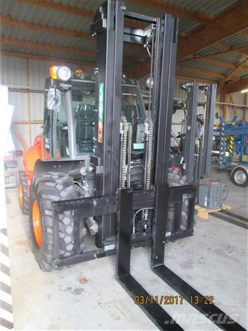 Ausa C500 HX4 Maastotrukit