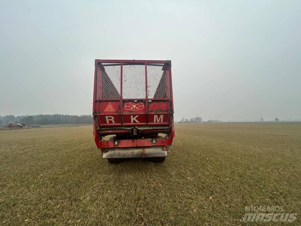 RKM 40kub Rehuvaunut