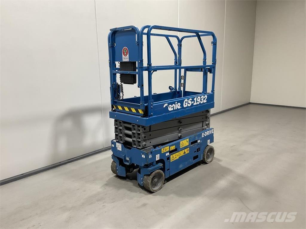 Genie GS-1932 Saksilavat