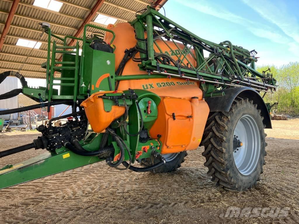 Amazone UX 5200 Hinattavat ruiskut