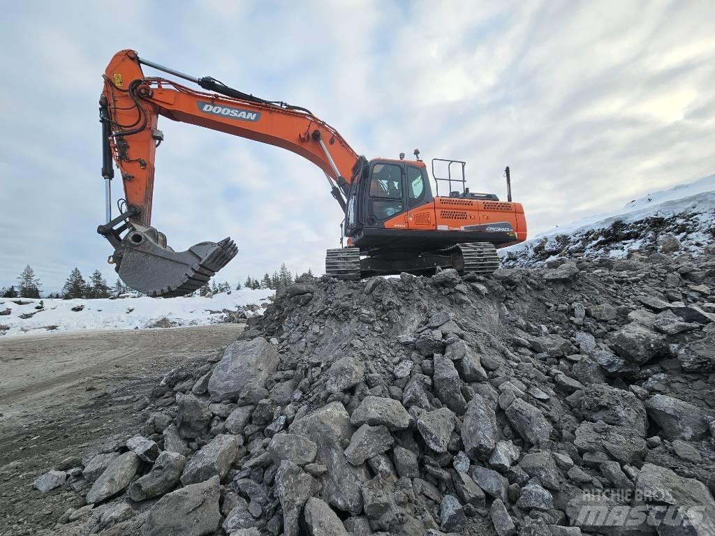 Doosan DX 340 LC Telakaivukoneet