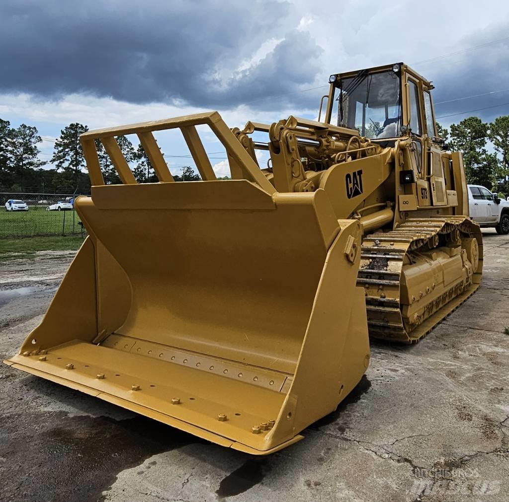 CAT 973 Telakuormaajat