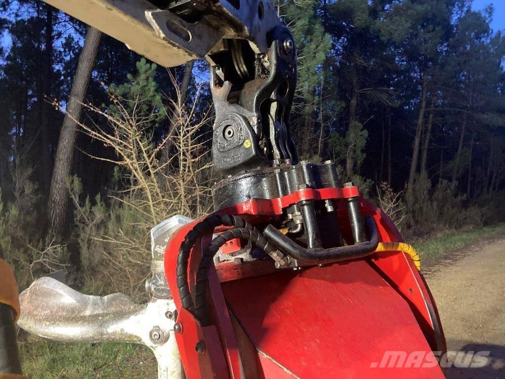 Komatsu C 144 Harvesterit