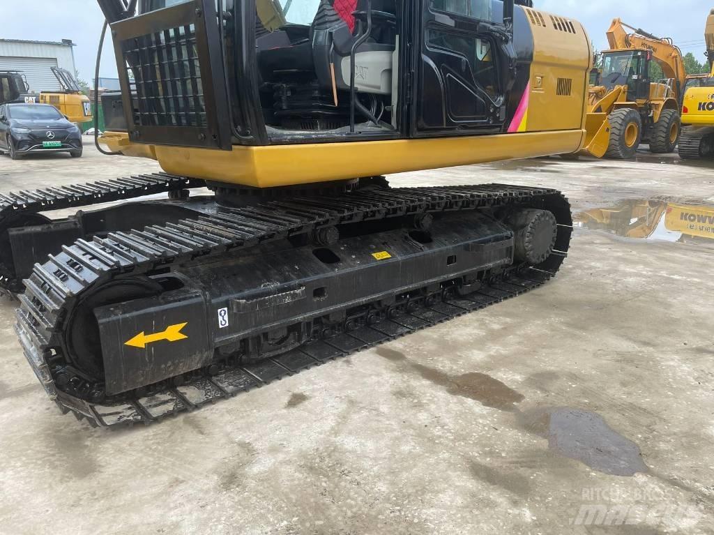 CAT 320 D Telakaivukoneet