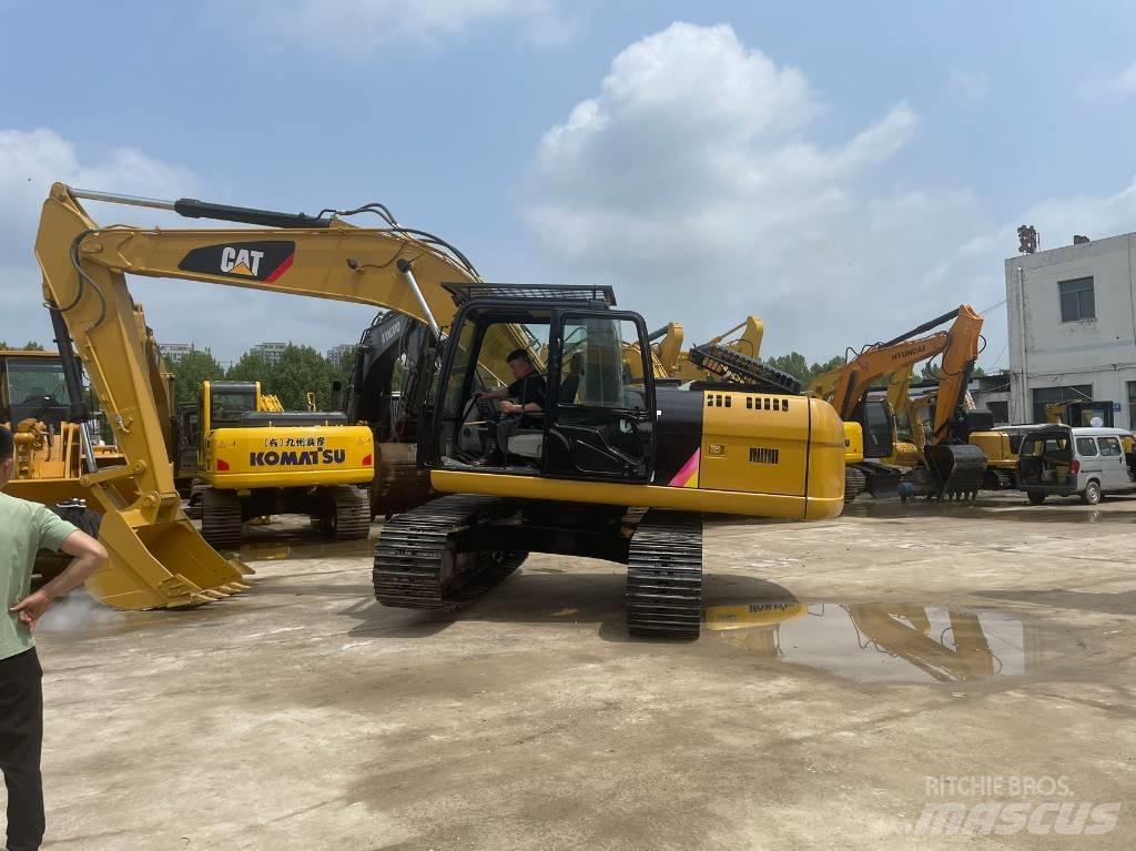 CAT 320 D Telakaivukoneet