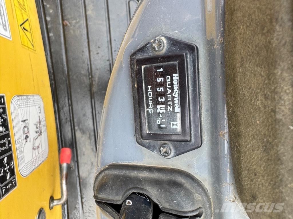 Yanmar SV08 (1C171) Minikaivukoneet < 7t