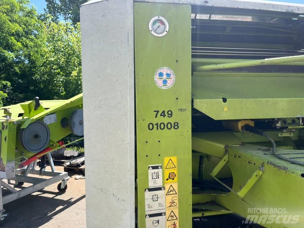 CLAAS Rollant 240 Pyöröpaalaimet