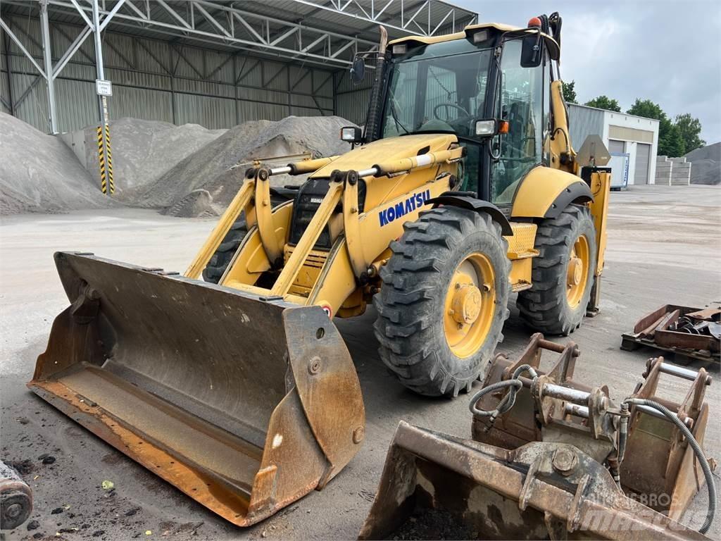 Komatsu WB975 4X4 Muut koneet