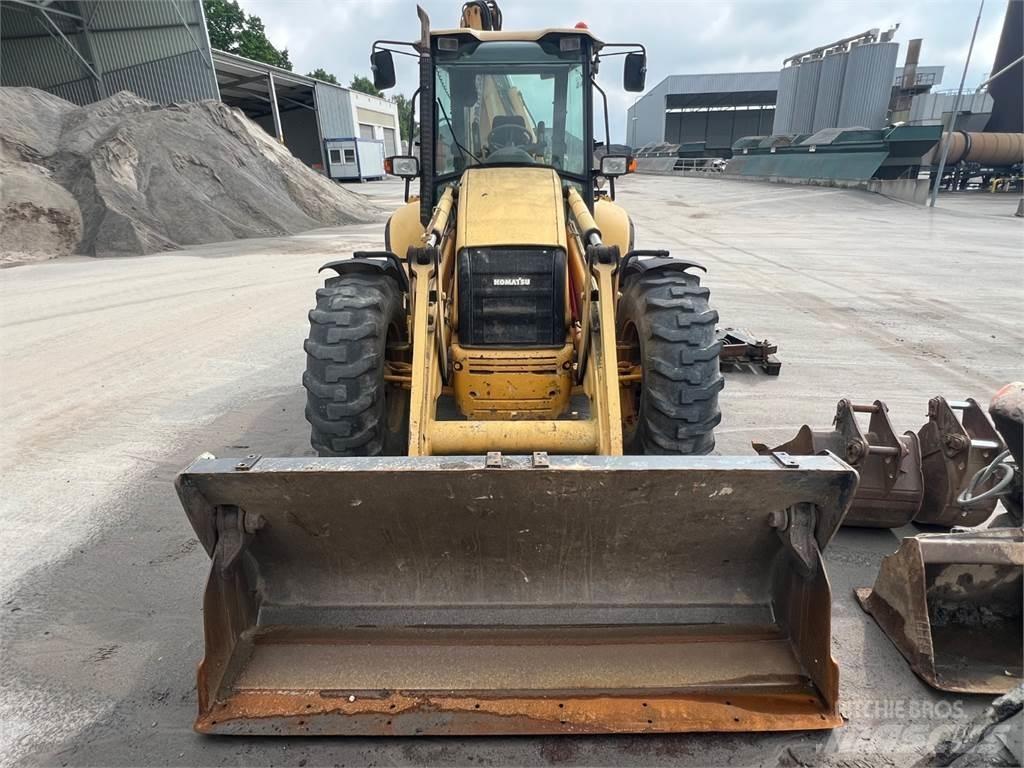 Komatsu WB975 4X4 Muut koneet
