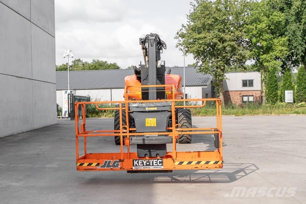 JLG 1250 AJP Teleskooppipuominostimet