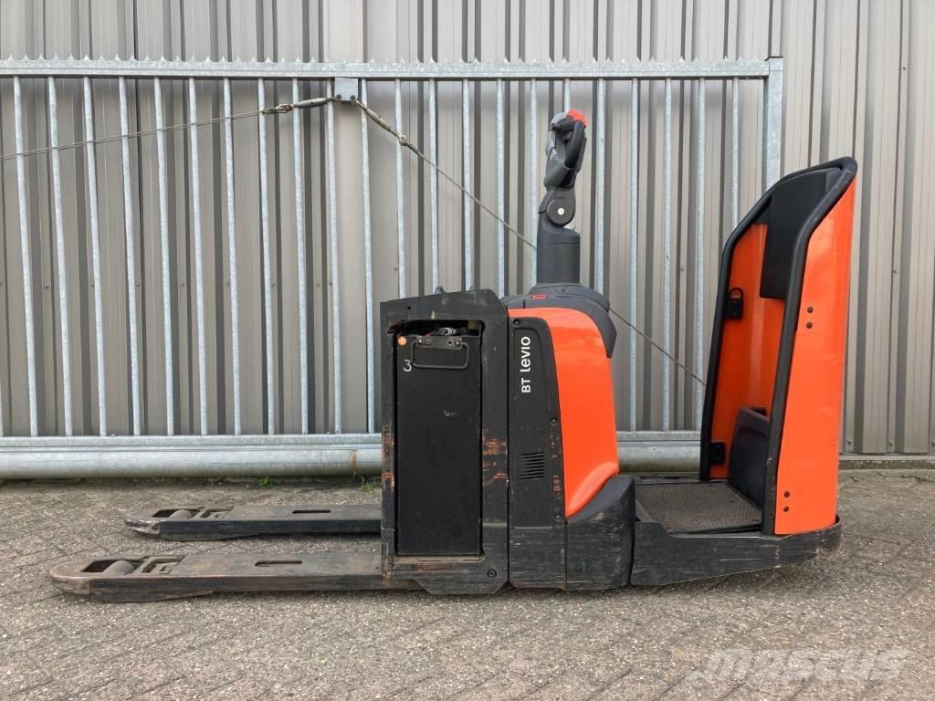 Toyota LPE200 Lavansiirtotrukit ajotasolla