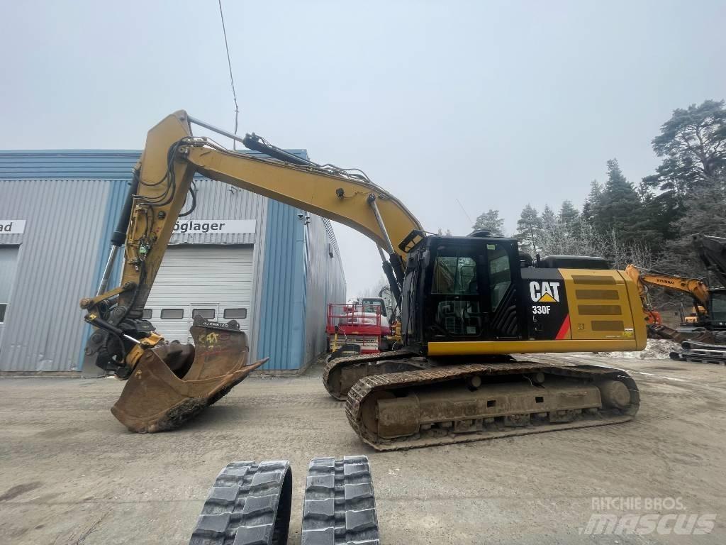 CAT 330 Telakaivukoneet