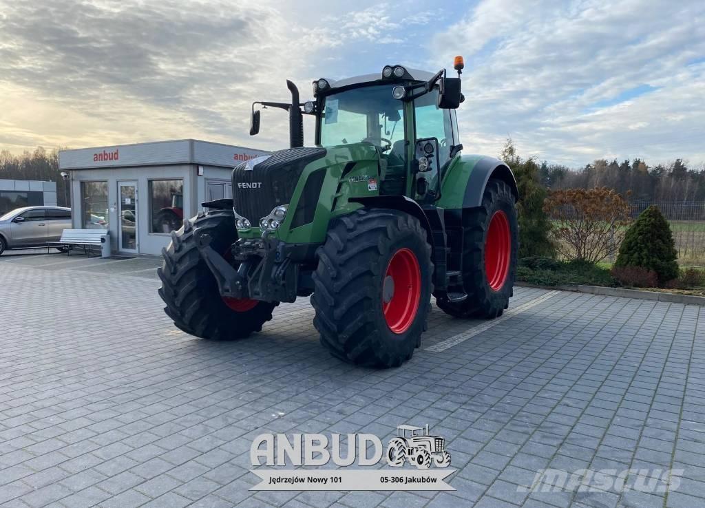 Fendt 826 Vario Traktorit