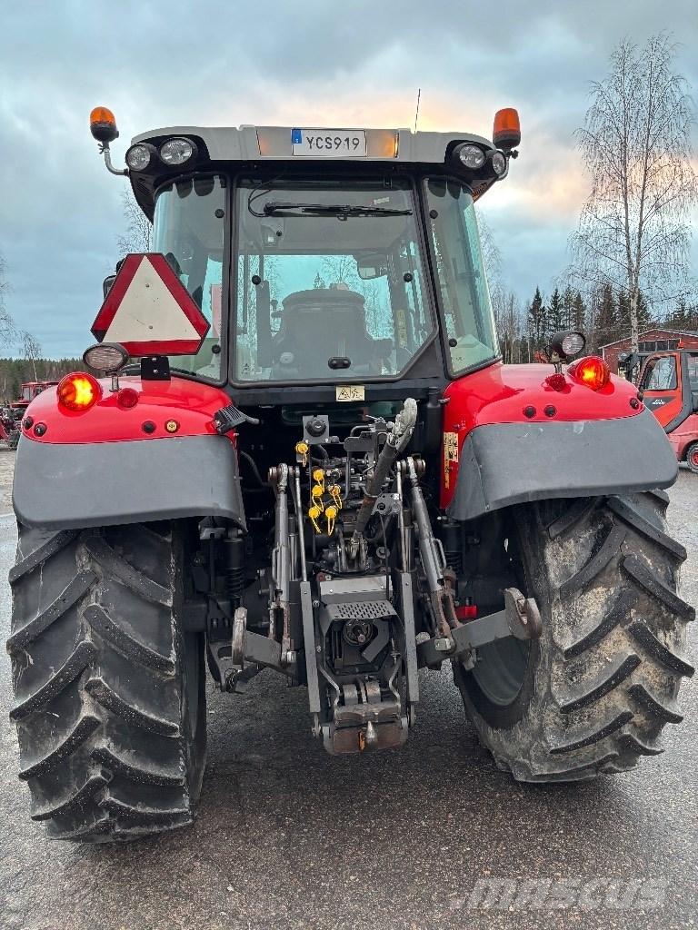 Massey Ferguson 5610 Traktorit
