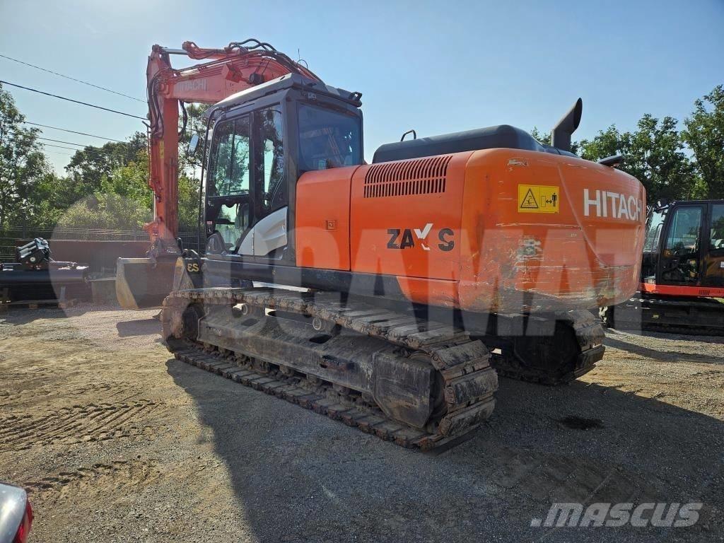 Hitachi ZX 210 LC Telakaivukoneet