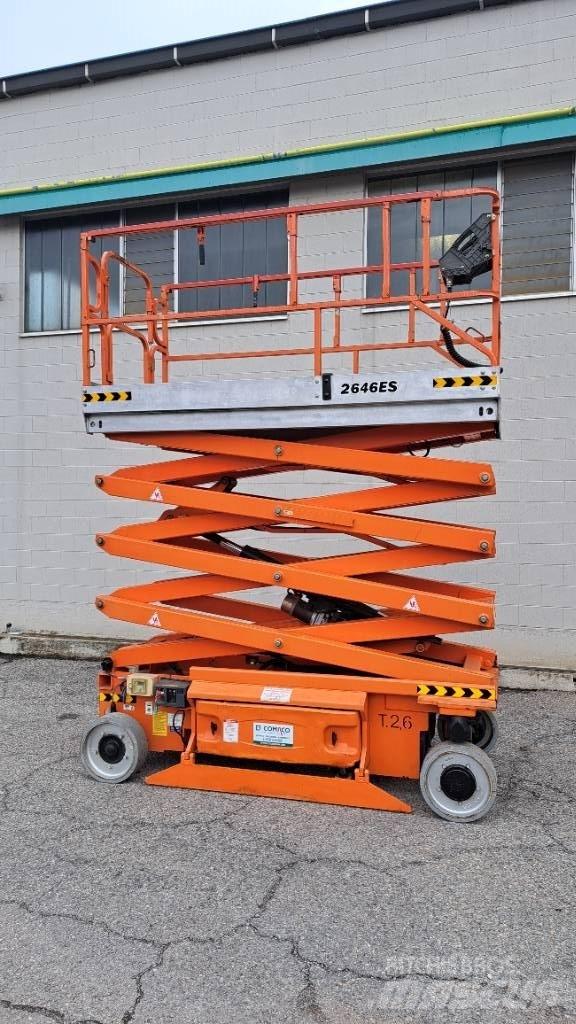 JLG 2646 ES Saksilavat