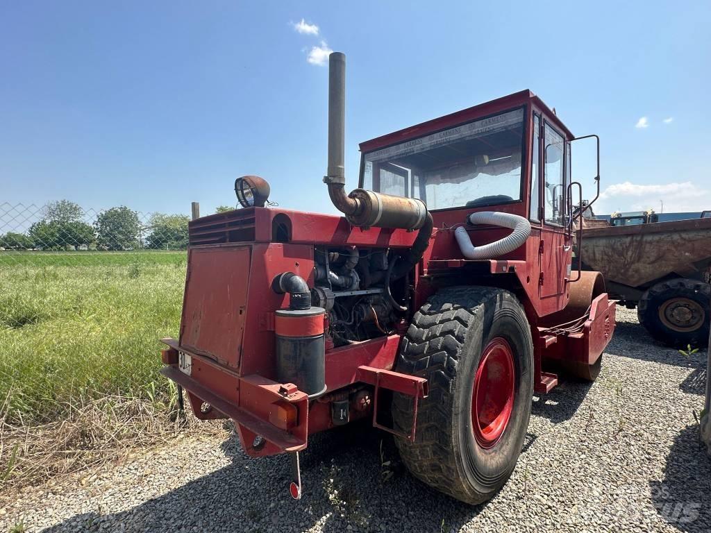 Hamm HW 2304 S Yksivalssijyrät