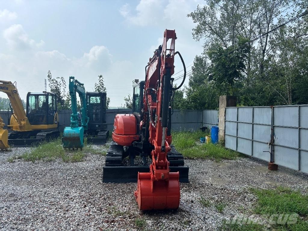 Kubota U 40 Minikaivukoneet < 7t