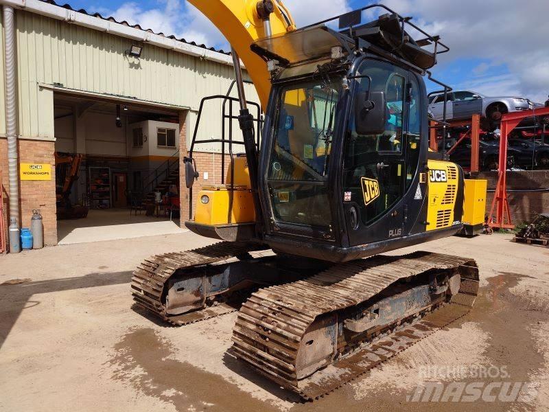 JCB JS130LC Plus+ Telakaivukoneet