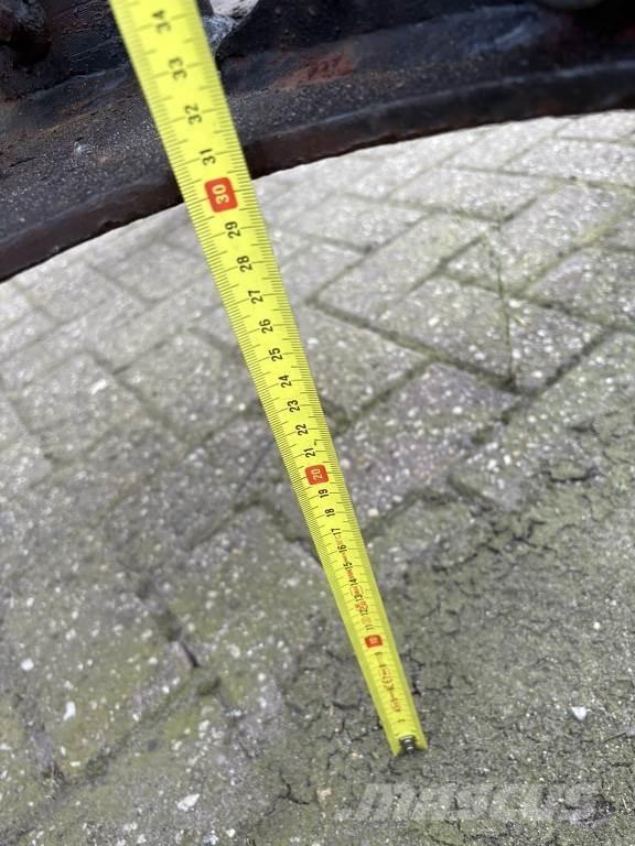 Manitou jip Kurottajat