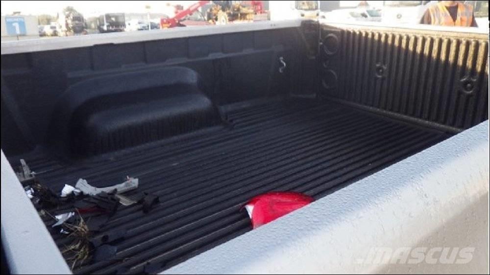 Toyota Hilux 5 Muut autot