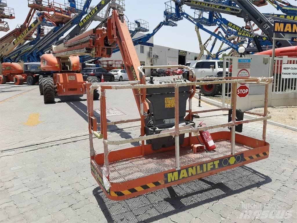 JLG 1350SJP Teleskooppipuominostimet