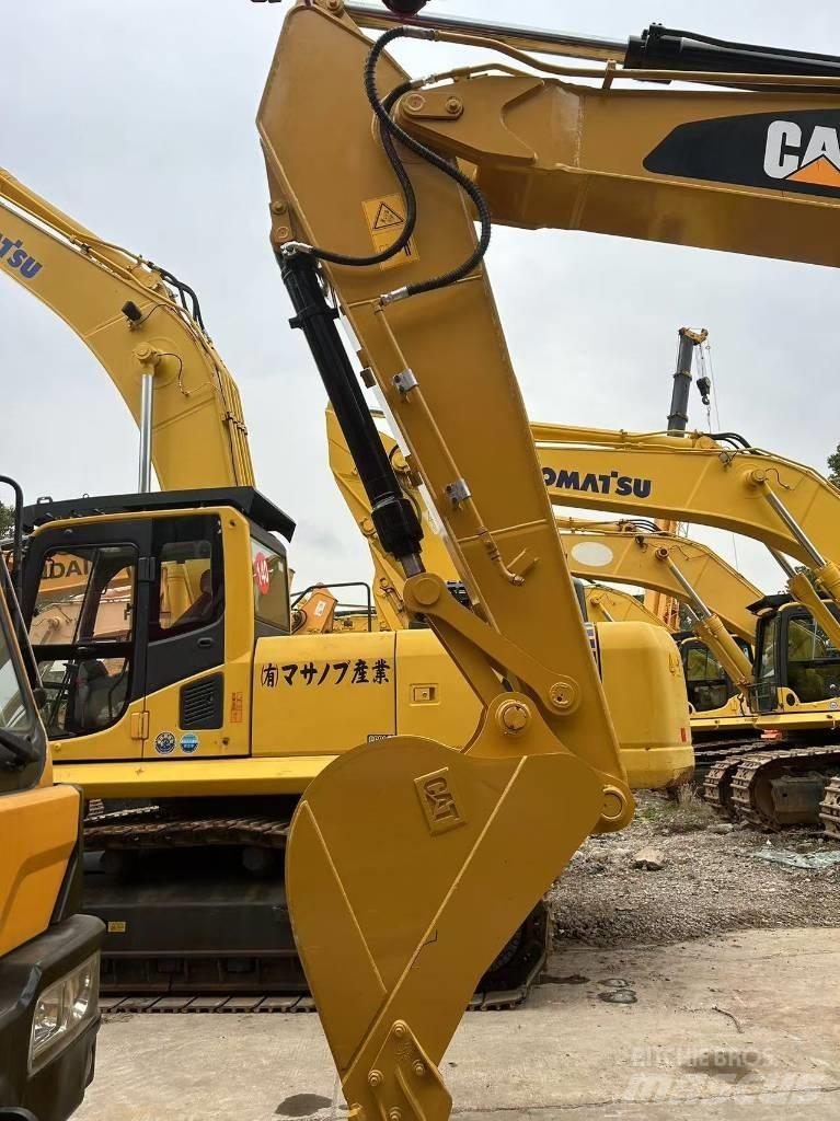 CAT 320 D Telakaivukoneet