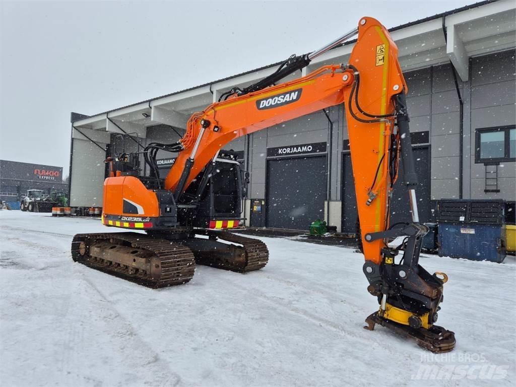 Doosan DX235LCR-5 Telakaivukoneet