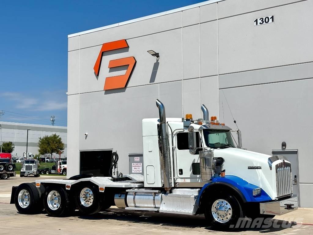 Kenworth T 800 Vetopöytäautot