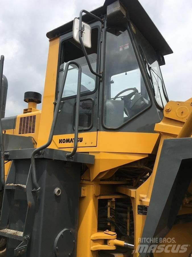 Komatsu WA 470-3 Pyöräkuormaajat