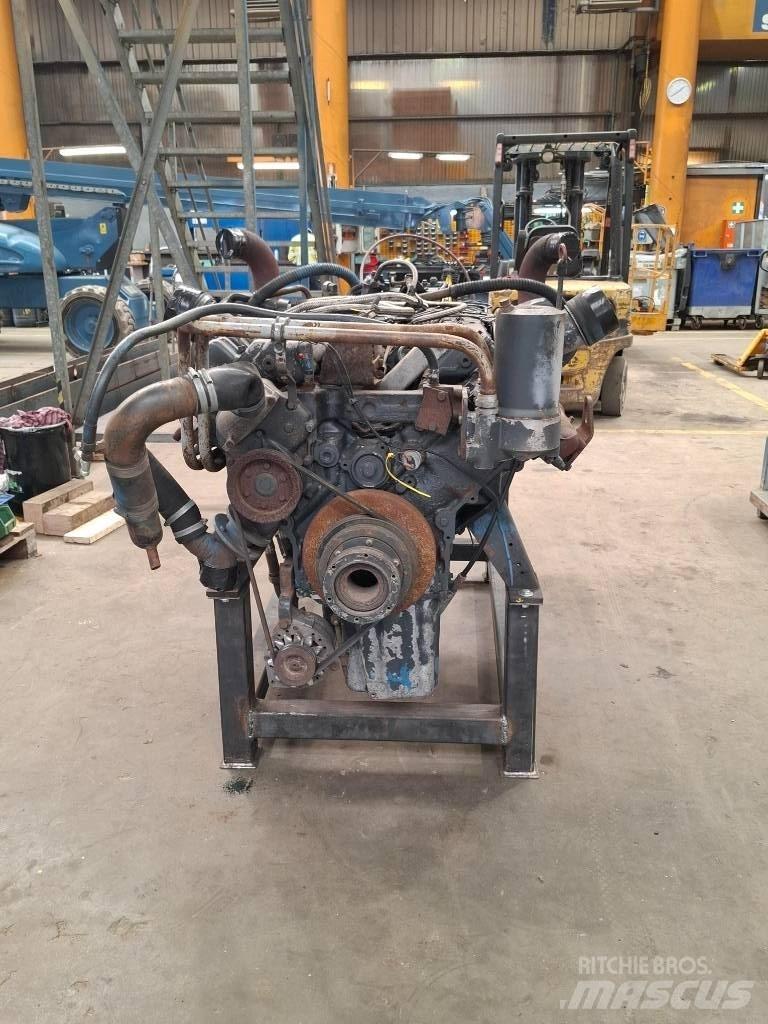 Mercedes-Benz OM424 Moottorit
