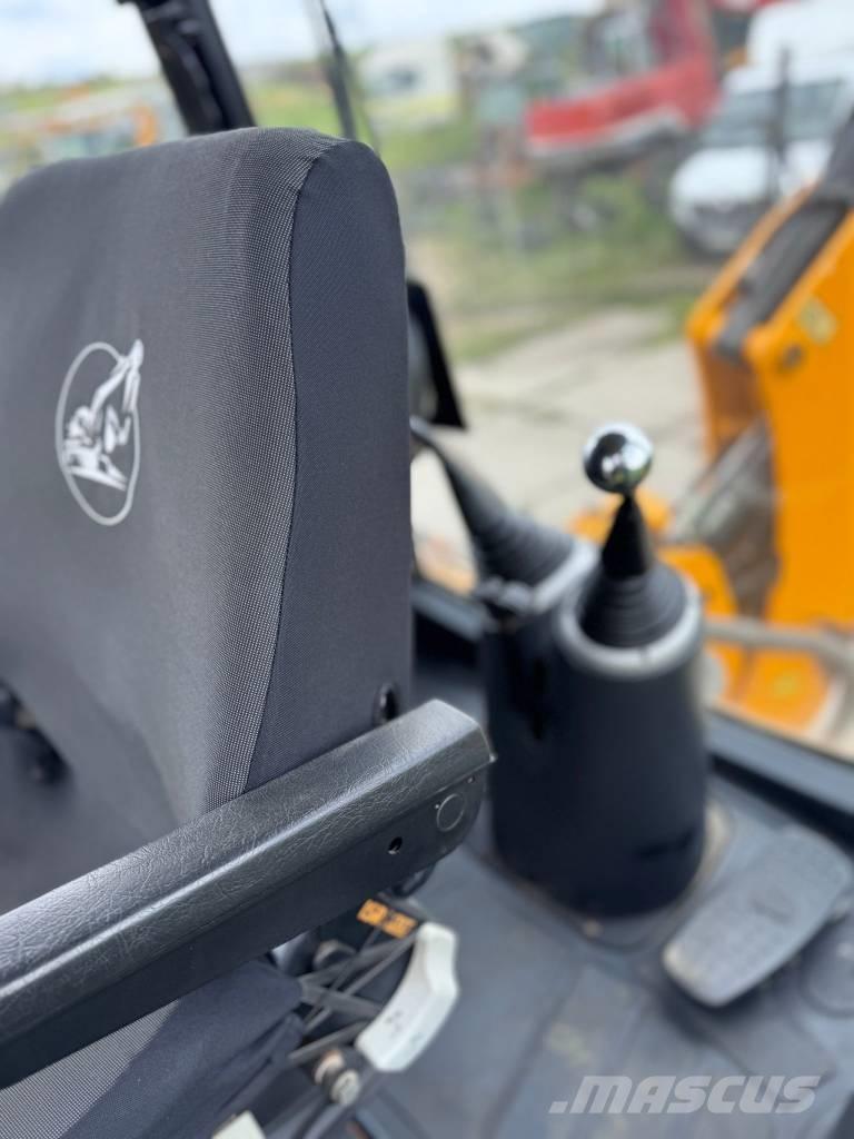 JCB 3CX Kaivurikuormaajat