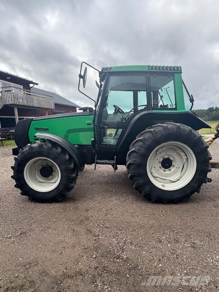 Valtra 6200-4 Traktorit
