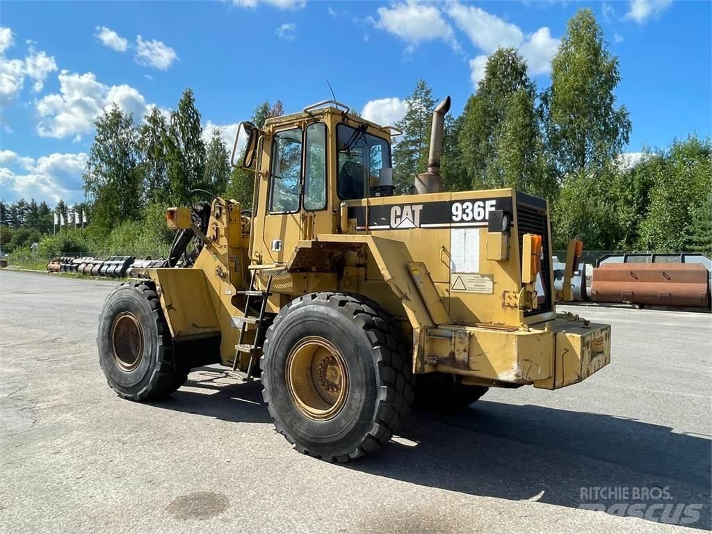 CAT 936F Pyöräkuormaajat