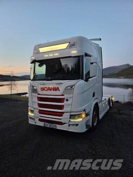Scania R 500 Vetopöytäautot